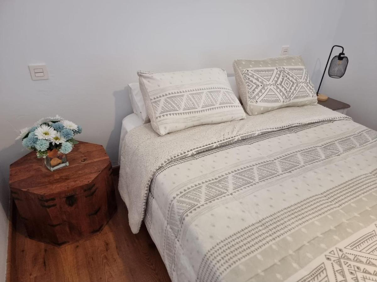 Alunita & Pirita, Habitacion Con Jardin, Terraza Y Wifi En Zona Tranquila Y Centrica Nazaret Bagian luar foto