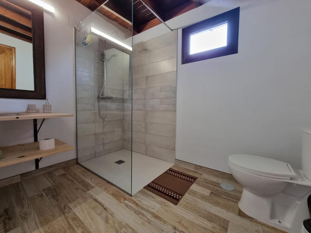 Alunita & Pirita, Habitacion Con Jardin, Terraza Y Wifi En Zona Tranquila Y Centrica Nazaret Bagian luar foto